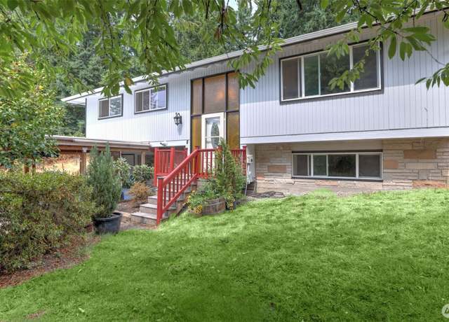 Property at 16944 SE 145th St, Renton, WA 98059, 3 beds, 2 baths