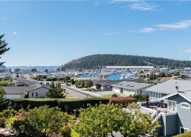 Property at 5101 Kingsway, Anacortes, WA 98221, 3 beds, 3.5 baths