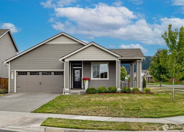 Property at 233 Franks Ln N, Enumclaw, WA 98022, 3 beds, 2 baths