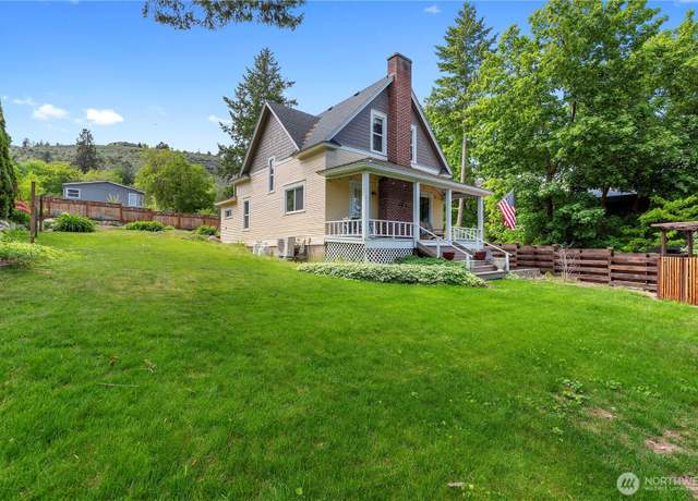 Property at 2217 W Prospect St, Chelan, WA 98816, 3 beds, 2 baths