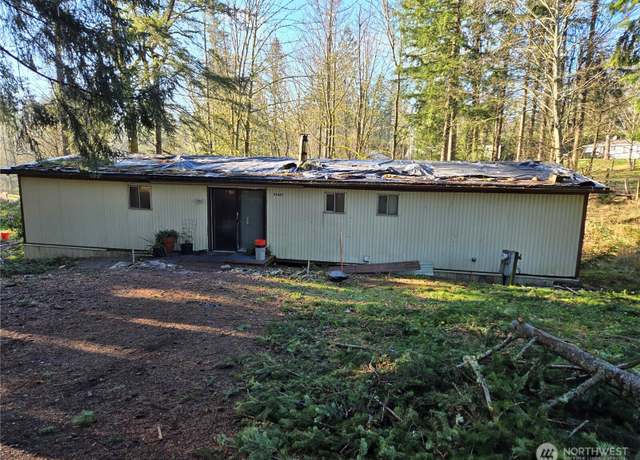 Property at 29445 SE 371st St, Enumclaw, WA 98022, 3 beds, 1 bath