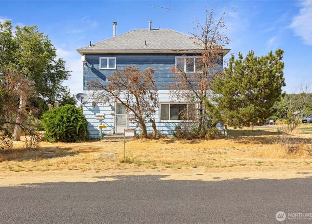 Property at 709 E Olive Ave, Ritzville, WA 99169, 4 beds, 2.5 baths