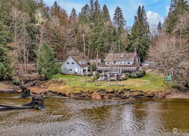 Property at 8320 E Grapeview Loop Rd, Allyn, WA 98524, 4 beds, 3 baths