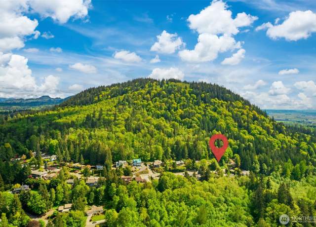 Property at 2312 Crosby Dr, Mount Vernon, WA 98274