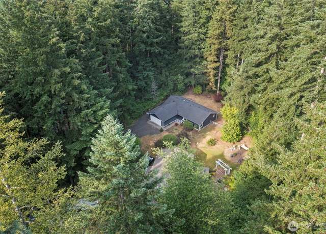 Property at 13719 Pinehurst Ln NW, Gig Harbor, WA 98329, 3 beds, 2 baths