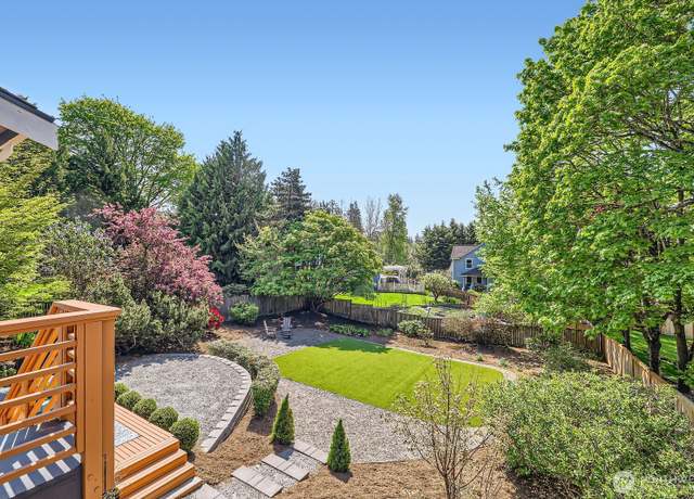 Property at 10201 NE 198th St, Bothell, WA 98011, 4 beds, 3 baths