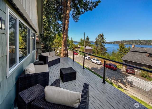 Property at 9919 Arrowsmith Ave S, Seattle, WA 98118, 4 beds, 2.5 baths