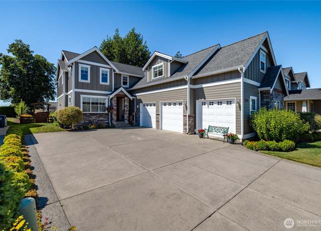 Property at 1739 Emerald Way, Lynden, WA 98264, 5 beds, 3.5 baths