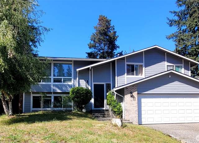 Property at 2729 112th Pl SE, Everett, WA 98208, 3 beds, 3 baths