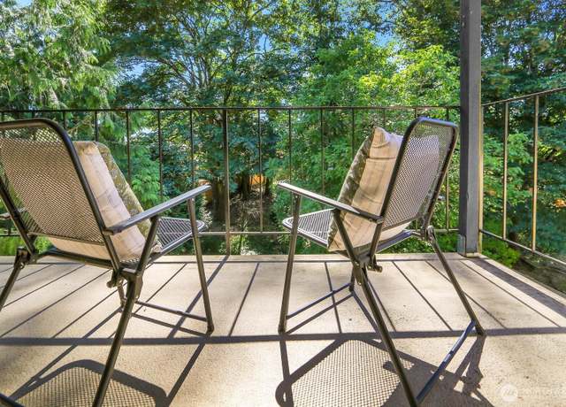 Property at 10005 235th St Unit A301, Kent, WA 98031, 2 beds, 1 bath