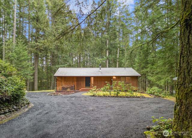 Property at 14685 Glenwood Rd SW, Port Orchard, WA 98367, 4 beds, 2 baths