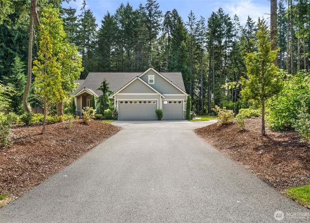 Property at 4716 Center Ln NE, Olympia, WA 98516, 4 beds, 3.5 baths