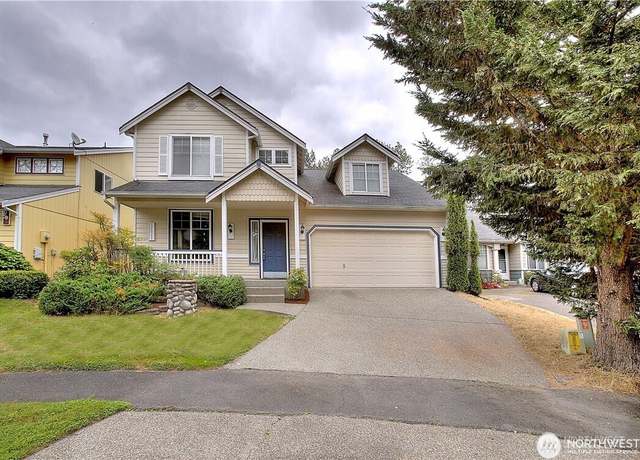 Property at 17011 121st Ave E, Puyallup, WA 98374, 3 beds, 2.5 baths