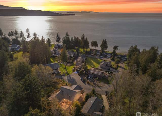 Property at 2928 Leeward Pl, Bellingham, WA 98226, 5 beds, 2.5 baths