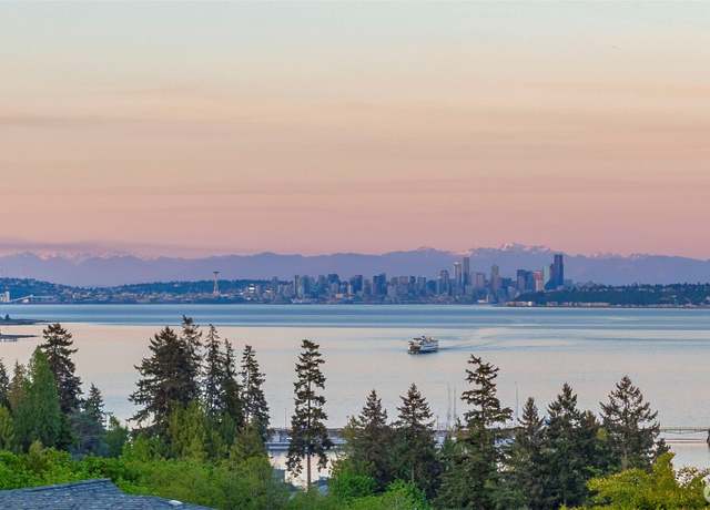 Property at 2585 E Alaska Ave, Port Orchard, WA 98366, 3 beds, 3 baths