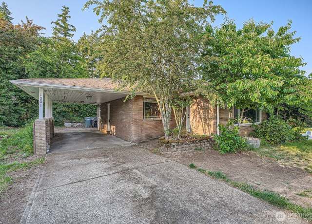 Property at 1001 Fairway Dr, Fircrest, WA 98466, 4 beds, 3 baths