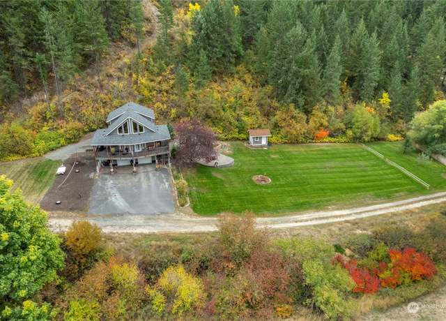 Property at 456 Hinthorne Ln, Leavenworth, WA 98826, 3 beds, 2.5 baths