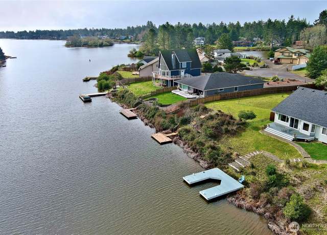 Property at 338 Wildwood Ave SE, Ocean Shores, WA 98569, 3 beds, 2 baths