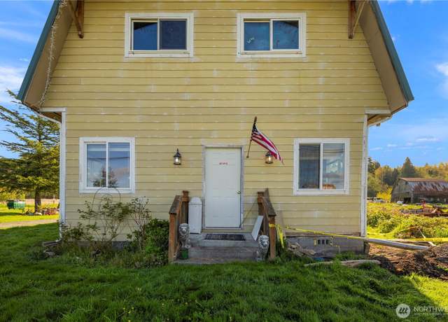 Property at 15721 67th Ave NE, Arlington, WA 98223, 3 beds, 1.5 baths