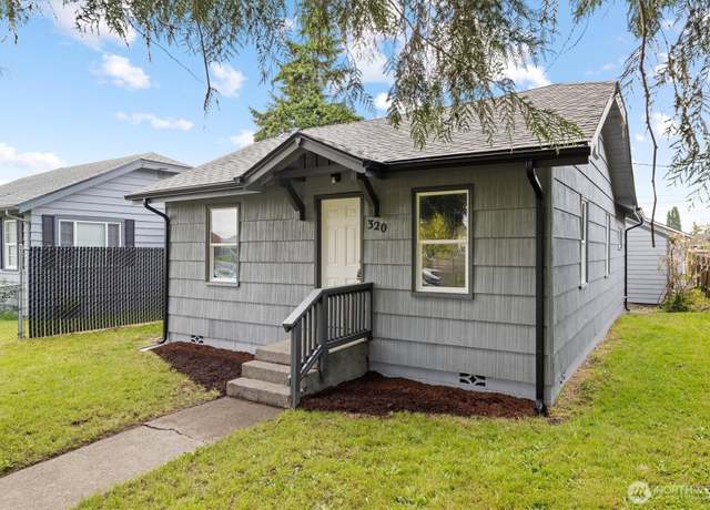 Property at 320 Beech St, Longview, WA 98632, 3 beds, 1 bath