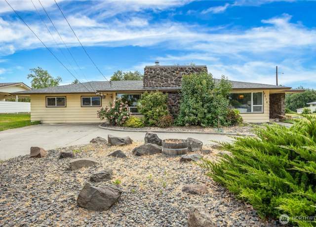 Property at 2036 George Washington Way, Richland, WA 99352, 4 beds, 2 baths