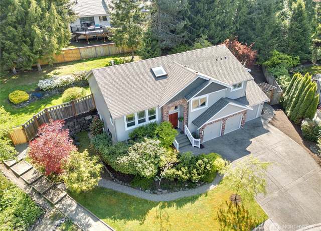 Property at 9418 NE Tidal Ct, Bainbridge Island, WA 98110, 4 beds, 2.5 baths