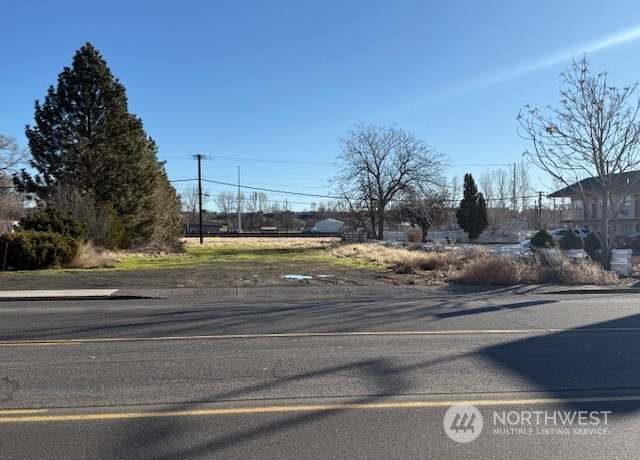 Property at 830 Basin St SW, Ephrata, WA 98823