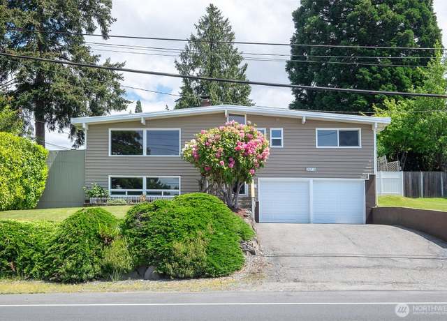 Property at 25718 16th Ave S, Des Moines, WA 98198, 3 beds, 2 baths