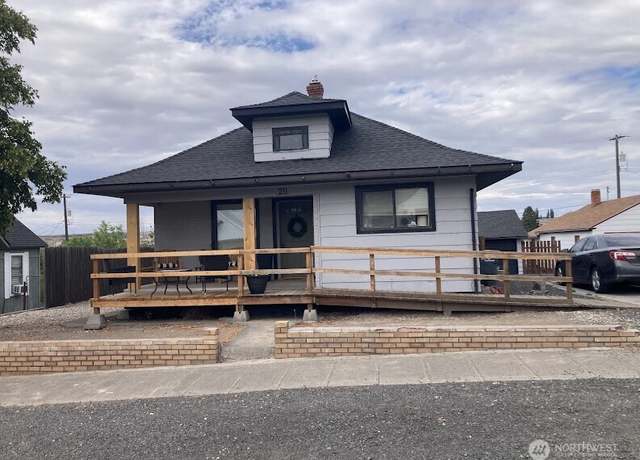 Property at 211 E 3Rd Ave, Odessa, WA 99159, 2 beds, 1 bath