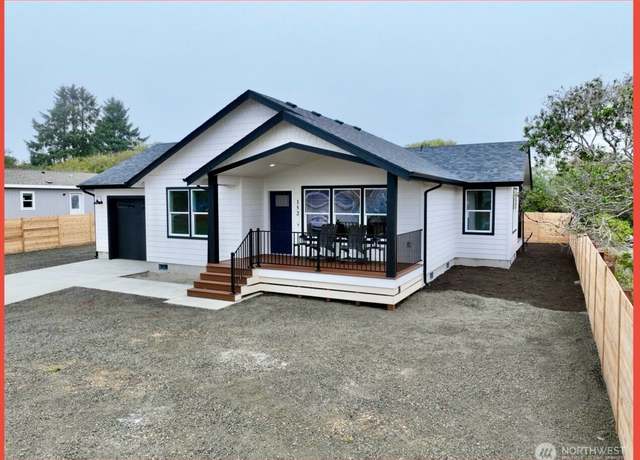 Property at 152 Calawah St SW, Ocean Shores, WA 98569, 2 beds, 2 baths