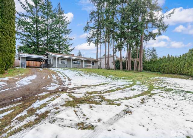 Property at 12435 NE 104th St, Kirkland, WA 98033, 3 beds, 1 bath