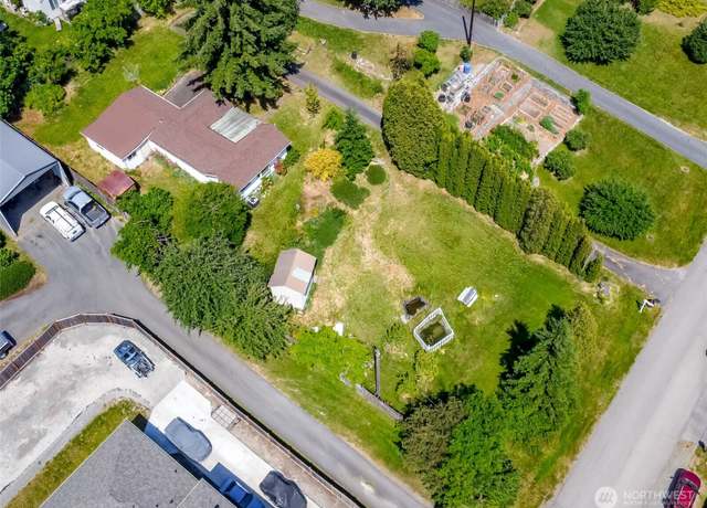 Property at 416 Emerald St, Milton, WA 98354, 3 beds, 1 bath