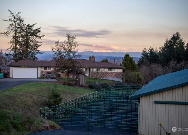 Property at 213 Curtis Hill Rd, Chehalis, WA 98532, 4 beds, 3 baths