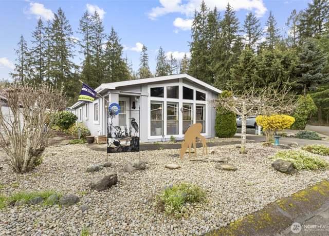 Property at 543 Silver Glen Ln, Bremerton, WA 98311, 2 beds, 2 baths