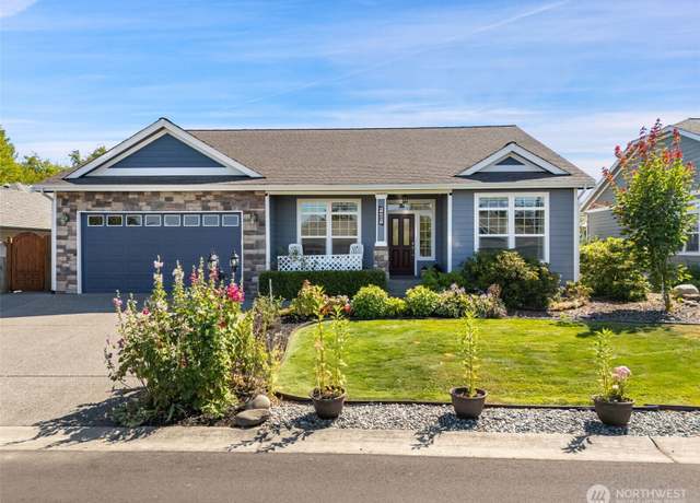 Property at 121 Petal Ln, Sequim, WA 98382, 3 beds, 2 baths