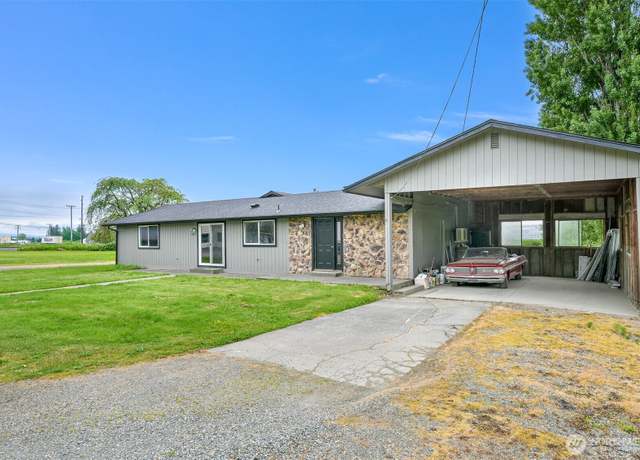 Property at 1005 Johnson St, Sumas, WA 98295, 4 beds, 2 baths