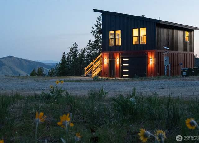 Property at 317 Cottontail Ln, Chelan, WA 98816, 1 bed, 0.5 baths