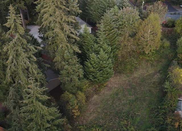Property at 3411 W Tapps Dr E, Lake Tapps, WA 98391