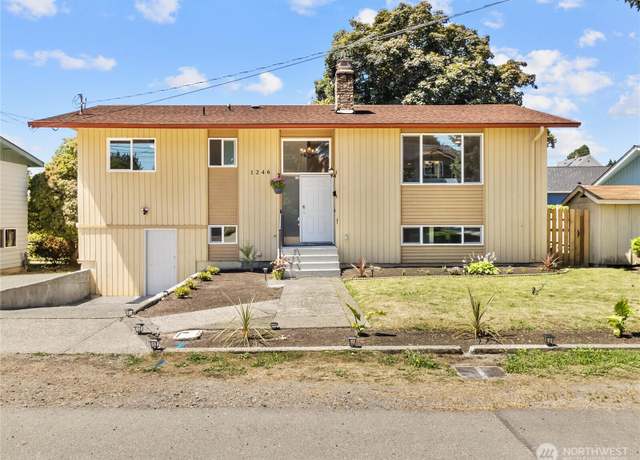 Property at 1246 S Durango St, Tacoma, WA 98405, 4 beds, 2 baths