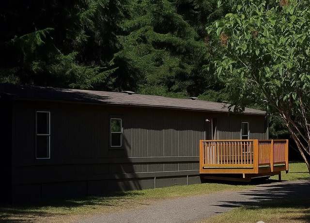 Property at 260 E Tahuya Dr, Shelton, WA 98584, 2 beds, 1 bath