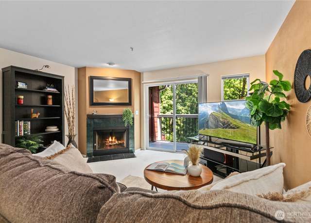 Property at 16019 Waynita Way NE Unit F207, Bothell, WA 98011, 2 beds, 2.5 baths