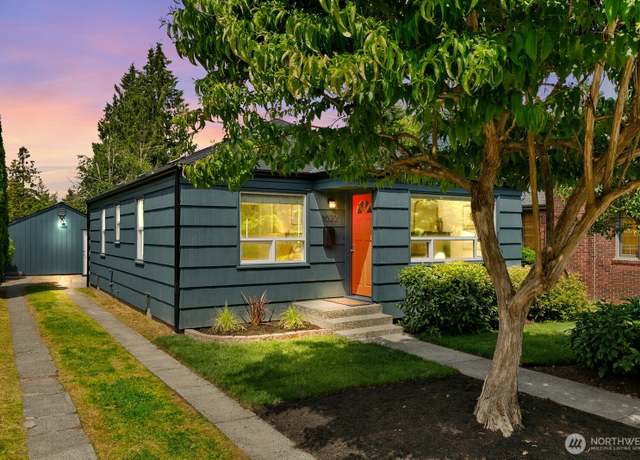 Property at 1022 NE 94th St, Seattle, WA 98115, 2 beds, 1 bath