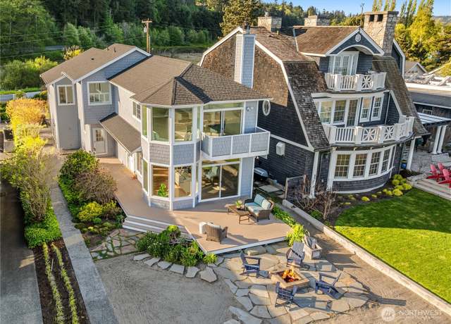 Property at 1882 Shore Ave, Freeland, WA 98249, 2 beds, 3 baths