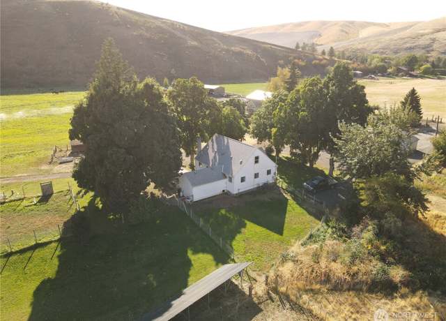 Property at 113 Baileysburg Ln, Dayton, WA 99328, 4 beds, 1 bath