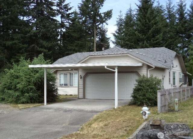 Property at 10326 3rd St SE, Yelm, WA 98597, 4 beds, 2.5 baths