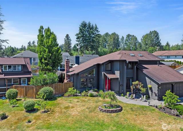 Property at 2717 210th St SW, Lynnwood, WA 98036, 3 beds, 2.5 baths