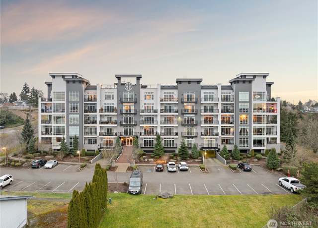 Property at 320 E 32nd St #202, Tacoma, WA 98404, 3 beds, 2 baths