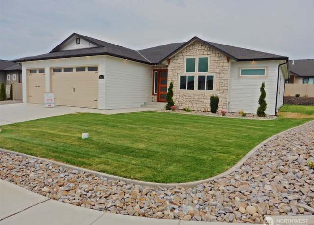 Property at 2663 7th St SE, East Wenatchee, WA 98802, 3 beds, 2 baths