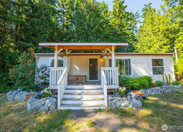 Property at 7091 E Chester Rd, Port Orchard, WA 98366, 2 beds, 2 baths