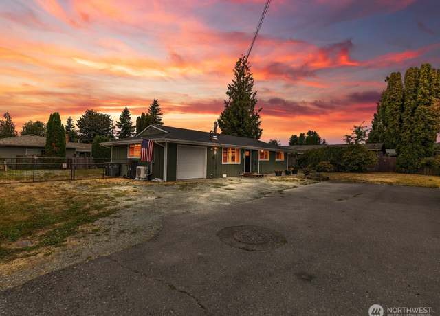 Property at 203 Porter Ln, Sultan, WA 98294, 3 beds, 1 bath